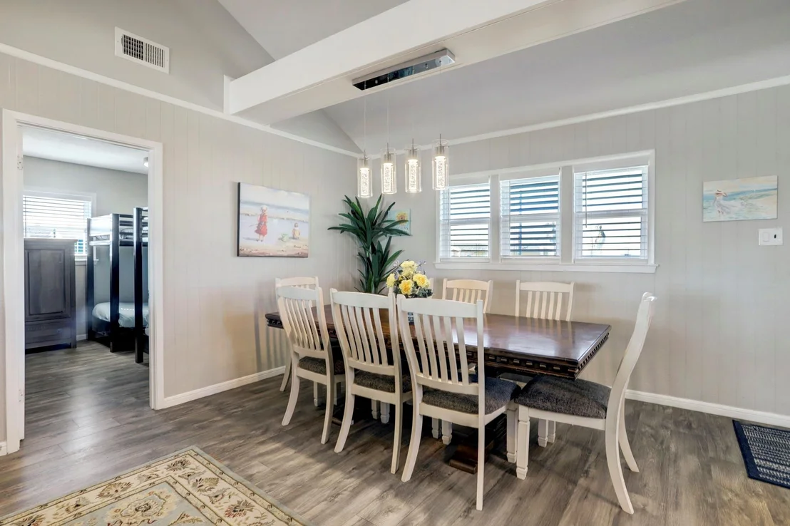 Photo of 814 Beach Drive