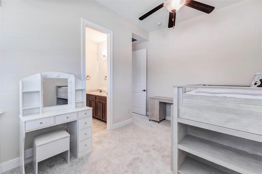 Photo of 4915 Westchester Drive