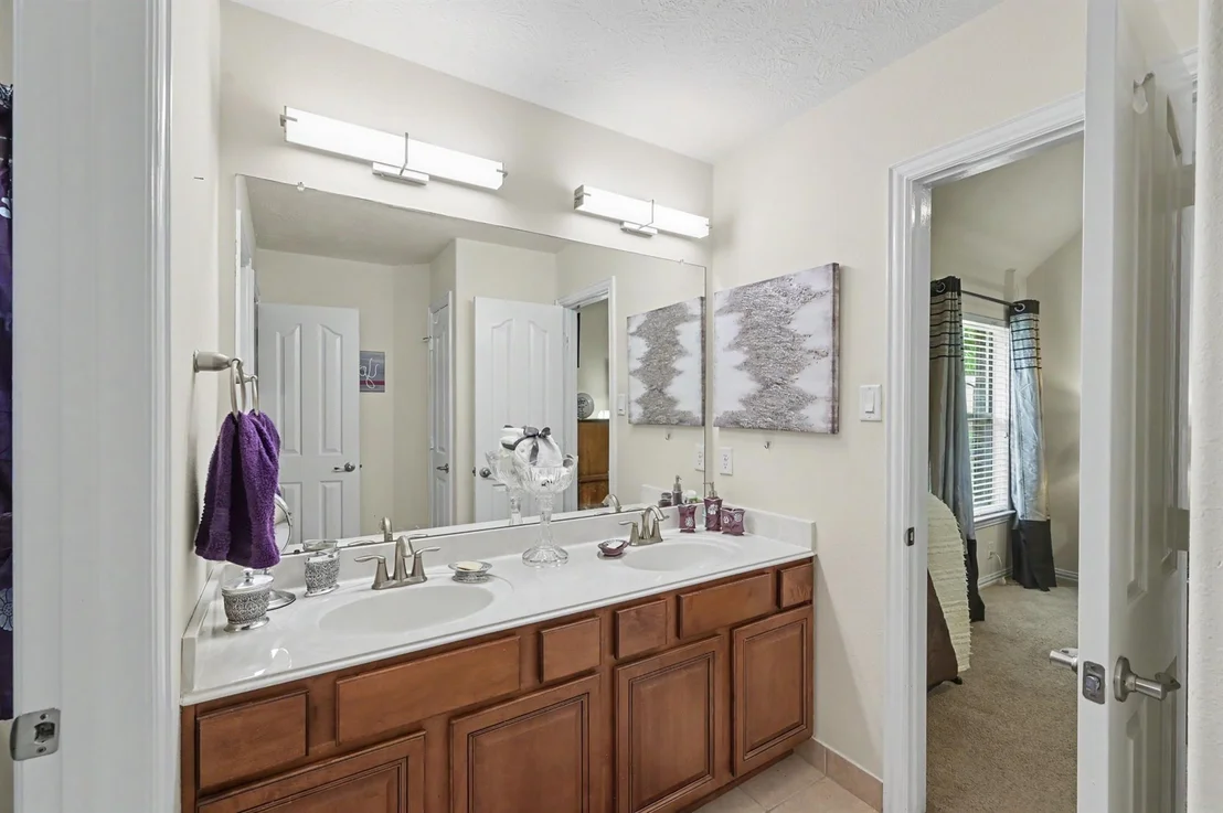 Photo of 30827 Legends Trace Drive