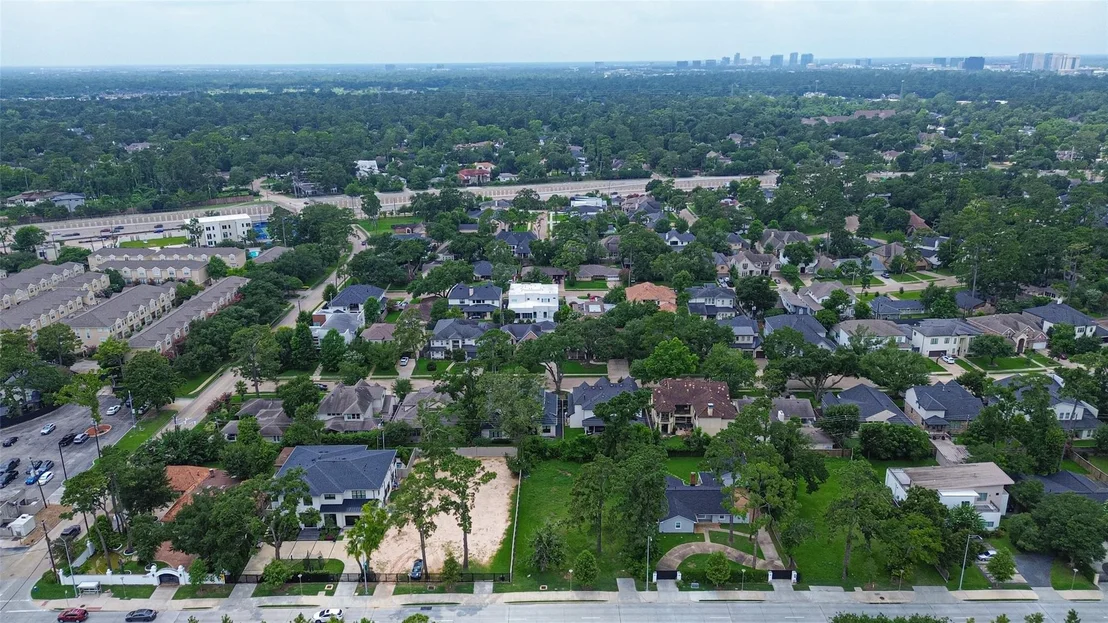 Photo of 12715 Memorial Drive