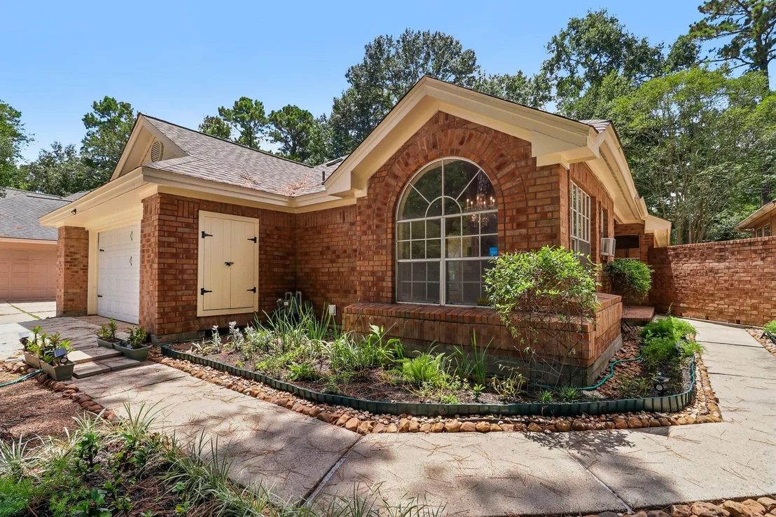Photo of 26 Cedar Chase Place