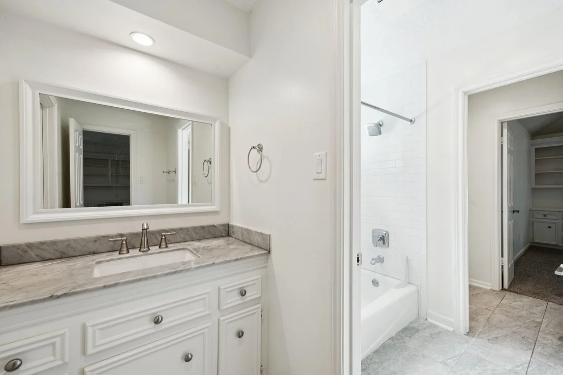 Photo of 807 Herdsman Drive
