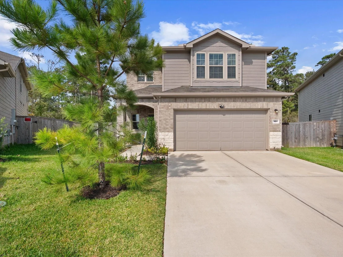 Photo of 301 Maple Bark Trail