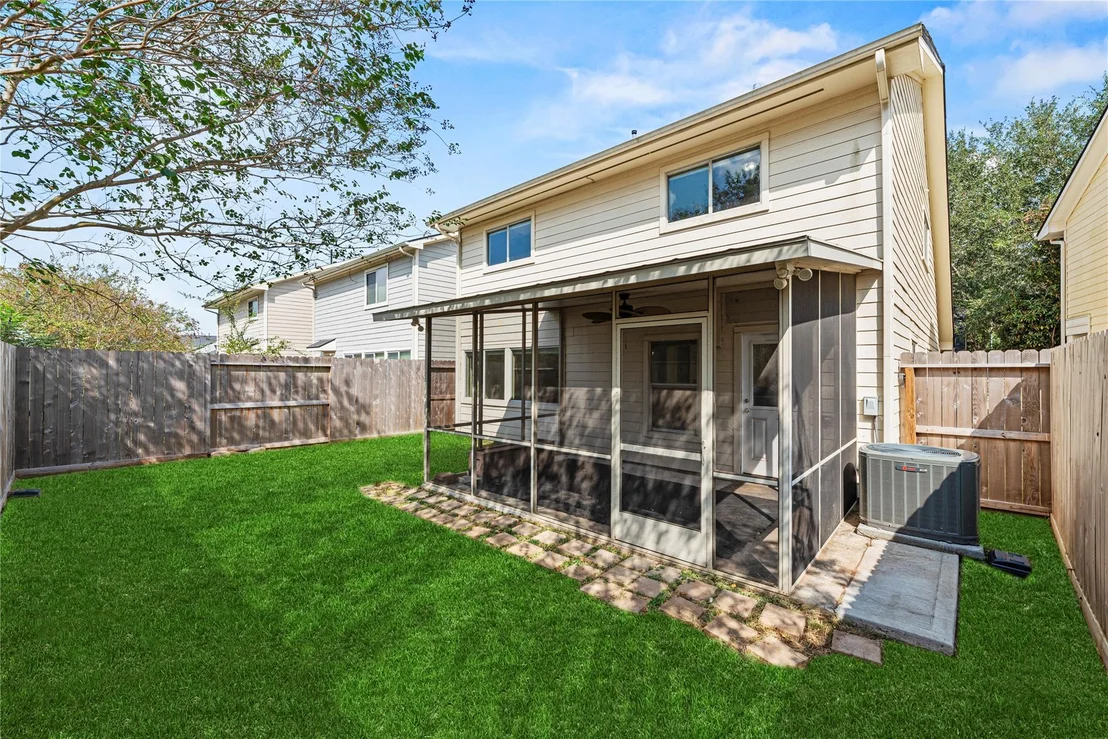 Photo of 5715 Silver Oak Drive