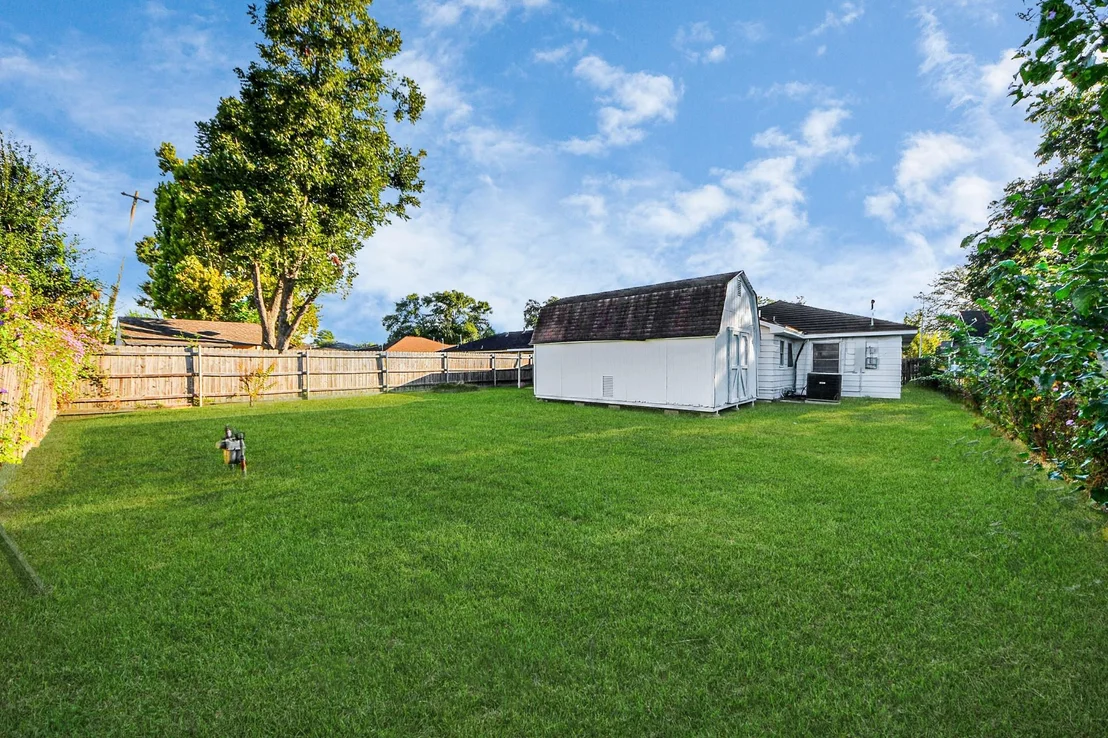 Photo of 1812 Locklaine Drive
