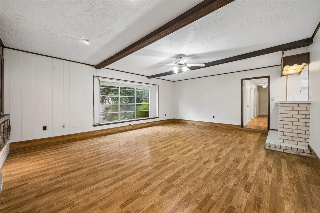 Photo of 17803 Loring Lane