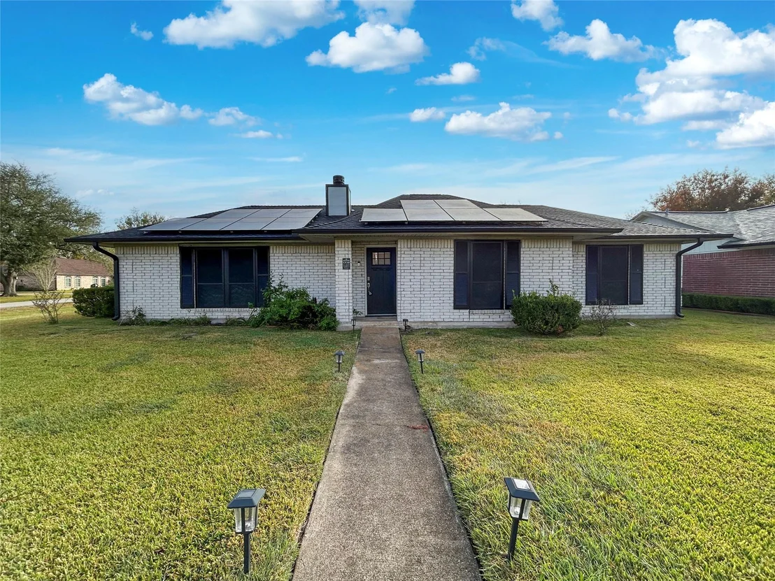Photo of 6132 Fox Ridge Drive