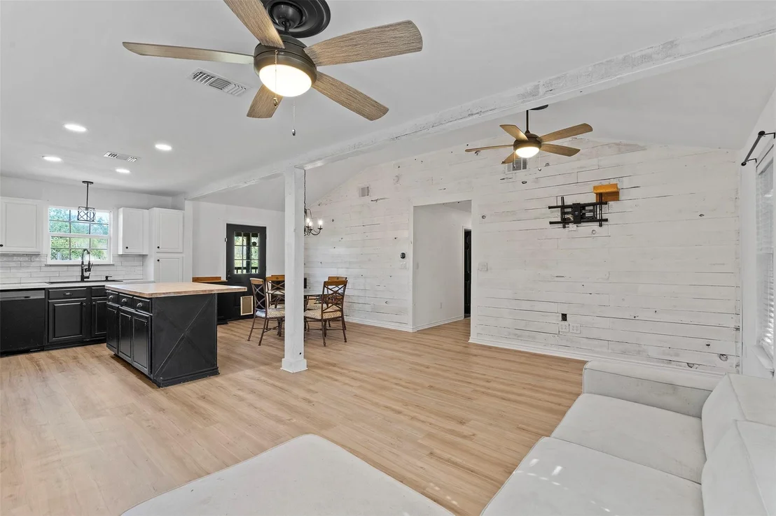 Photo of 252 Pine Hill Loop