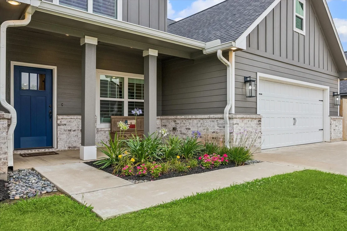 Photo of 111 Creekside Lane