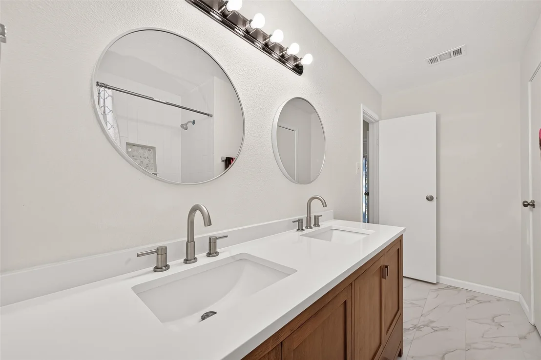 Photo of 6718 Bluebottle Lane