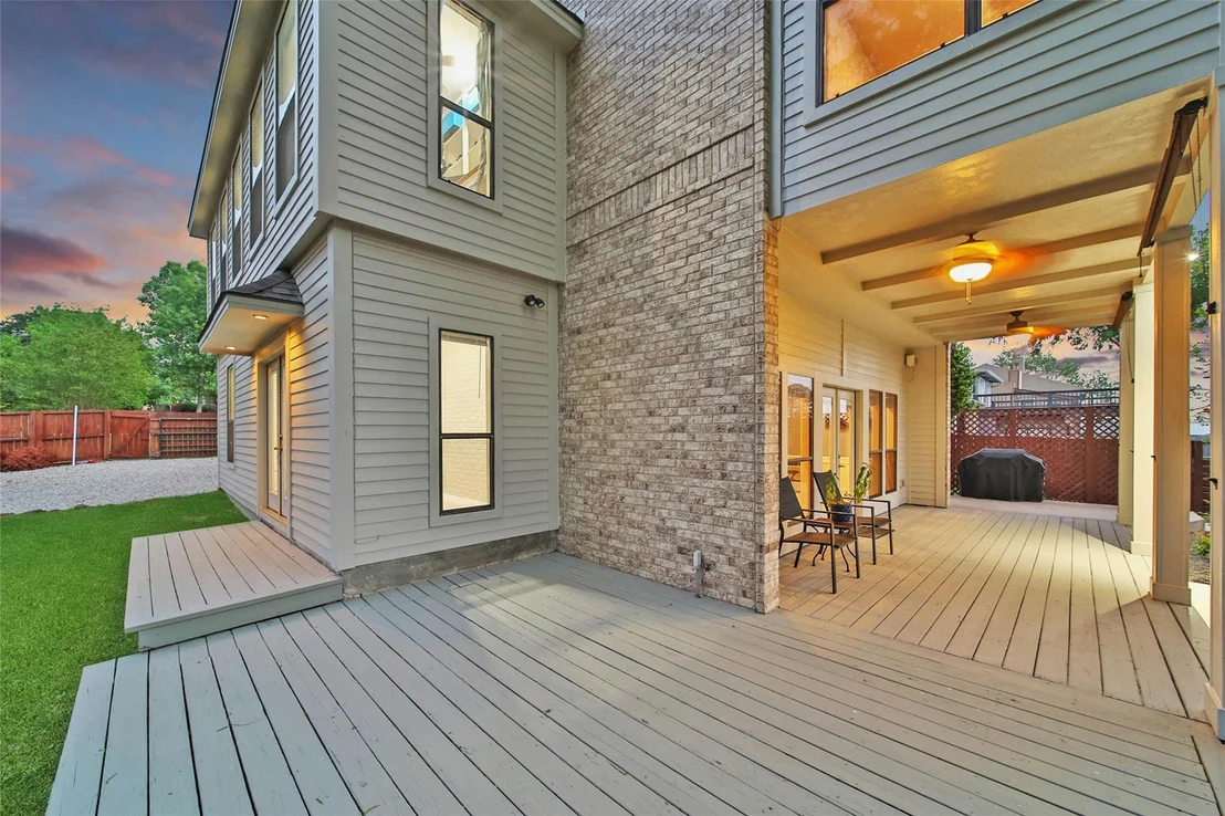 Photo of 734 Lake View Drive