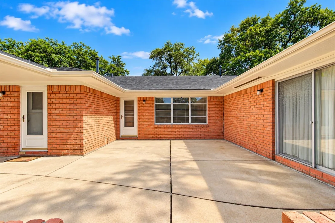 Photo of 2016 San Jacinto Drive