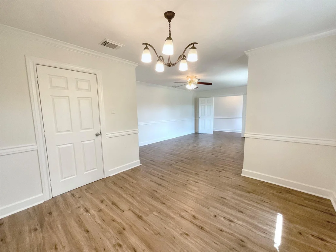 Photo of 2502 Lufkin Lane