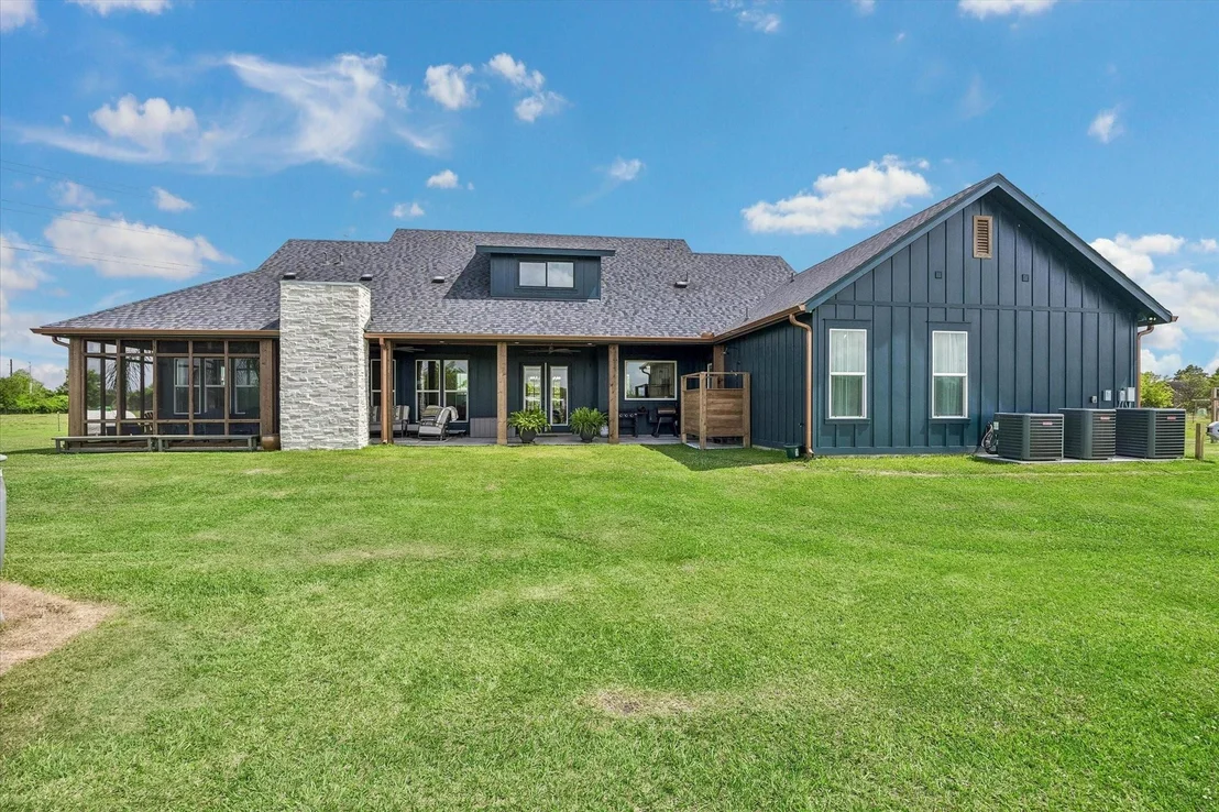 Photo of 2610 County Road 163