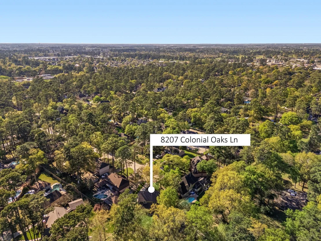 Photo of 8207 Colonial Oaks Lane