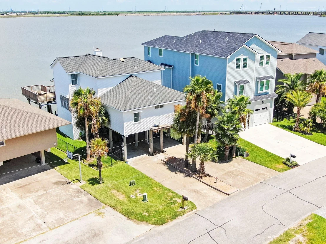 Photo of 1334 Outrigger