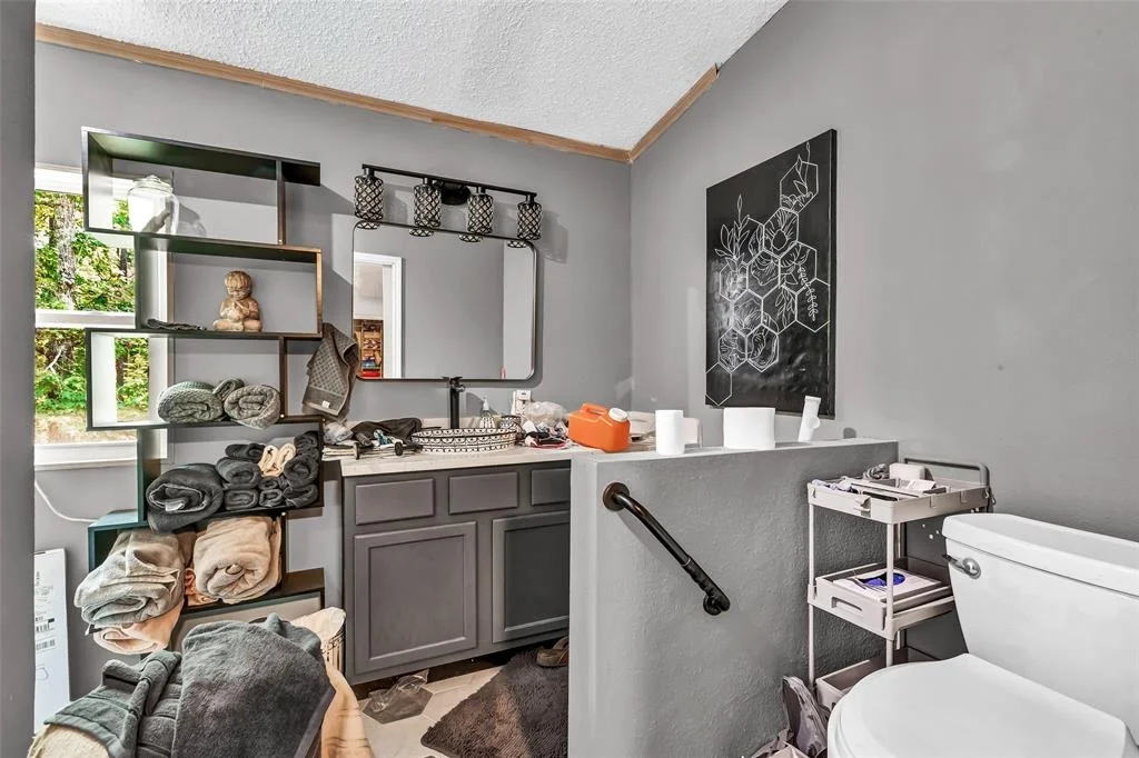 Photo of 10725 Newton Circle