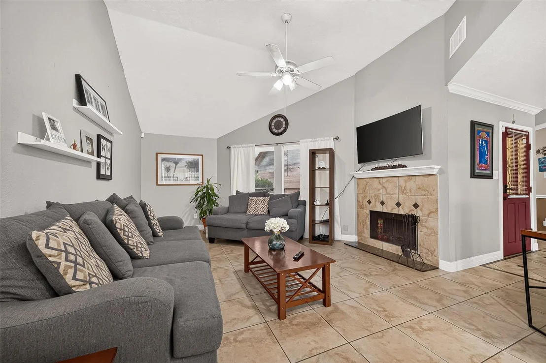 Photo of 17519 Davenway Drive