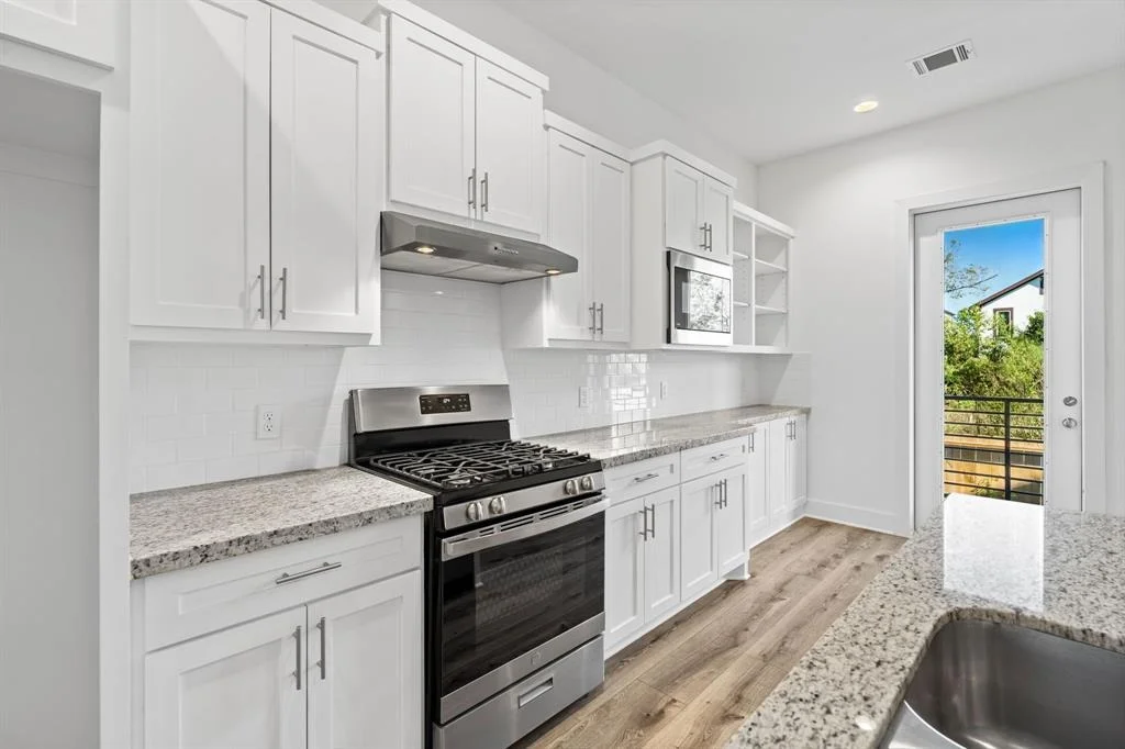 Photo of 5615 Savyon Drive