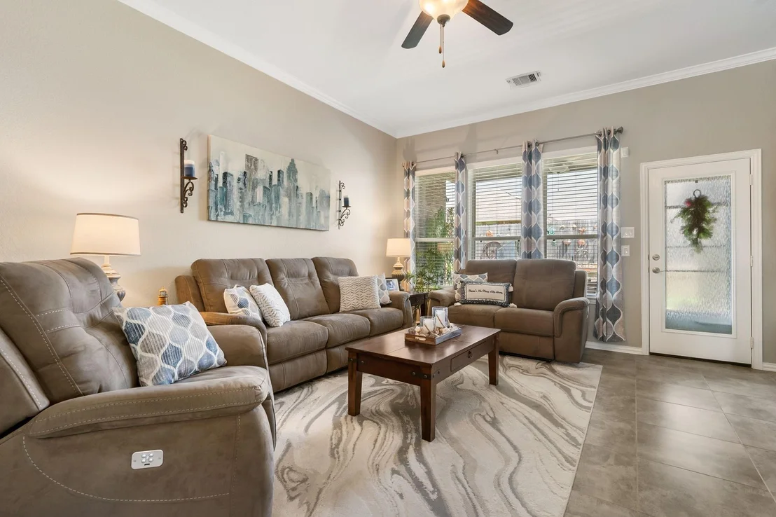Photo of 2204 Golden Laurel Drive