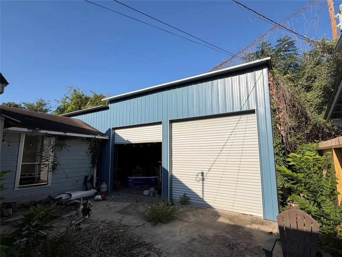 Photo of 905 Walton Street