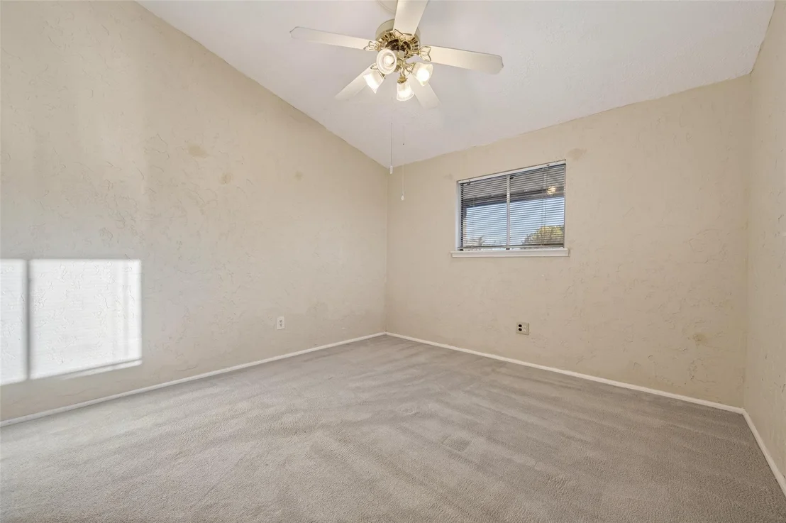Photo of 805 Lake View Drive