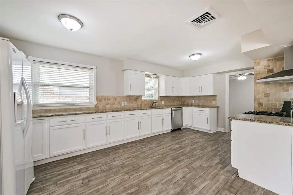 Photo of 4741 Benning Drive
