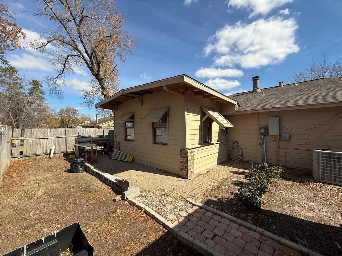 Photo of 214 Maybrook Drive