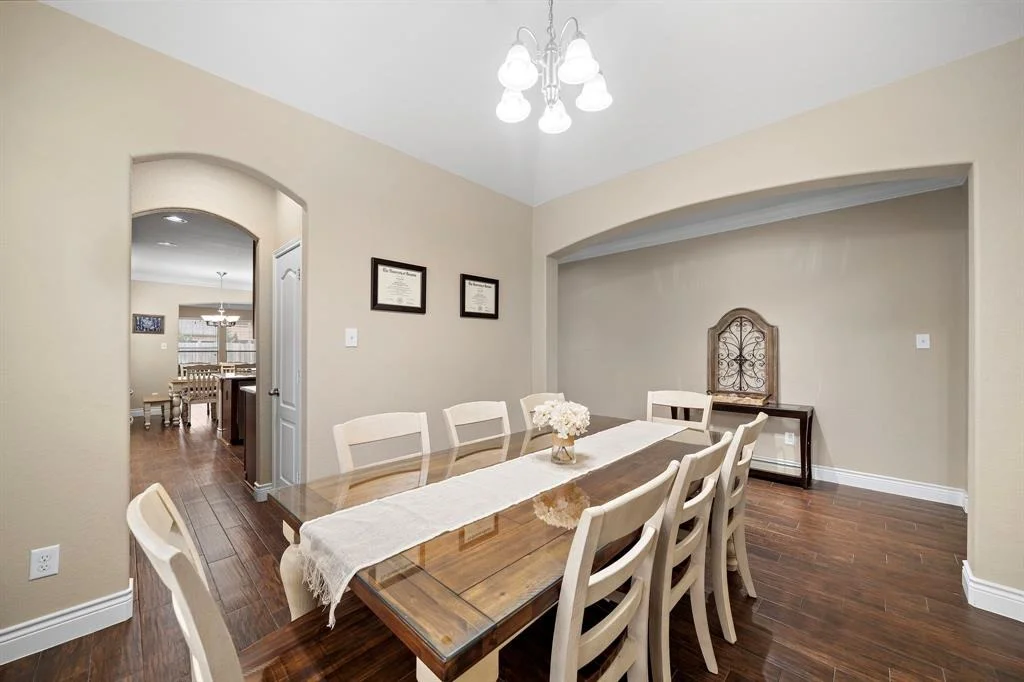 Photo of 25343 Holton Ridge Drive