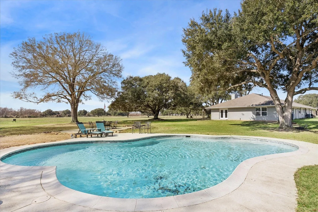 Photo of 2489 Bartlett Road