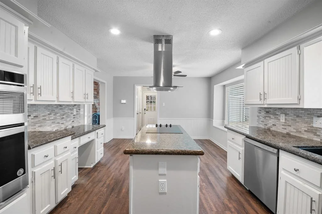 Photo of 2822 Roseheath Lane