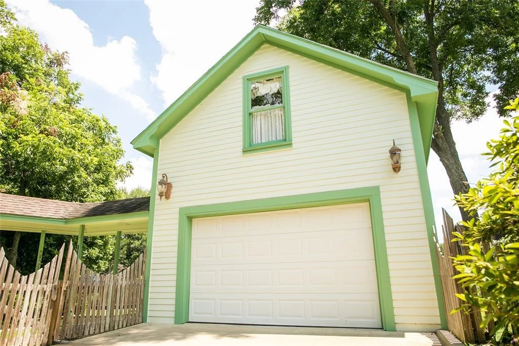 Photo of 604 Sycamore Street