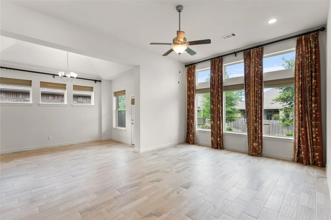 Photo of 139 Trillium Park Loop