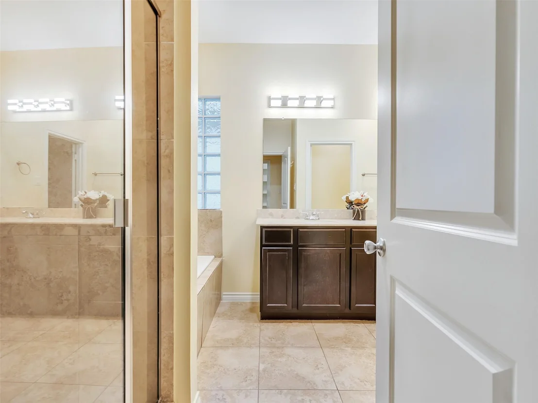 Photo of 7923 Ashford Trace Drive