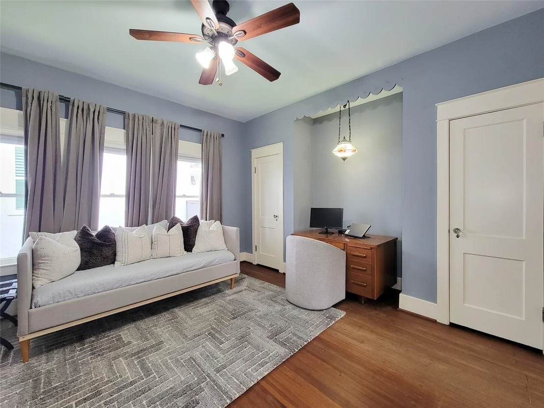 Photo of 3702 Audubon Place