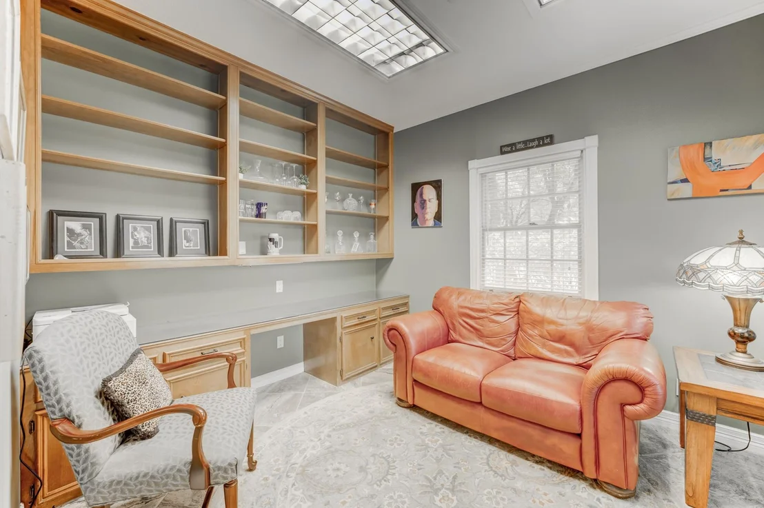 Photo of 2827 Griffin Lane