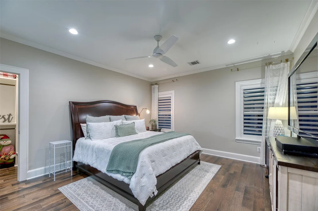 Photo of 923 Chinquapin Place