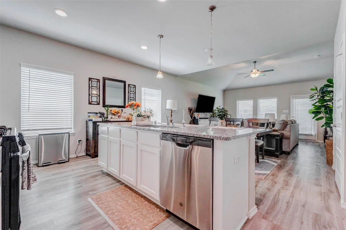 Photo of 21650 Calico Bush Trail