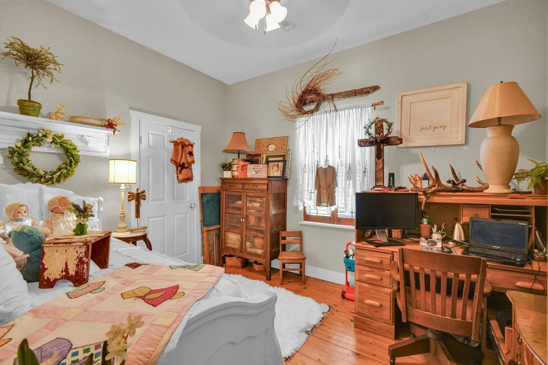 Photo of 817 County Road 432