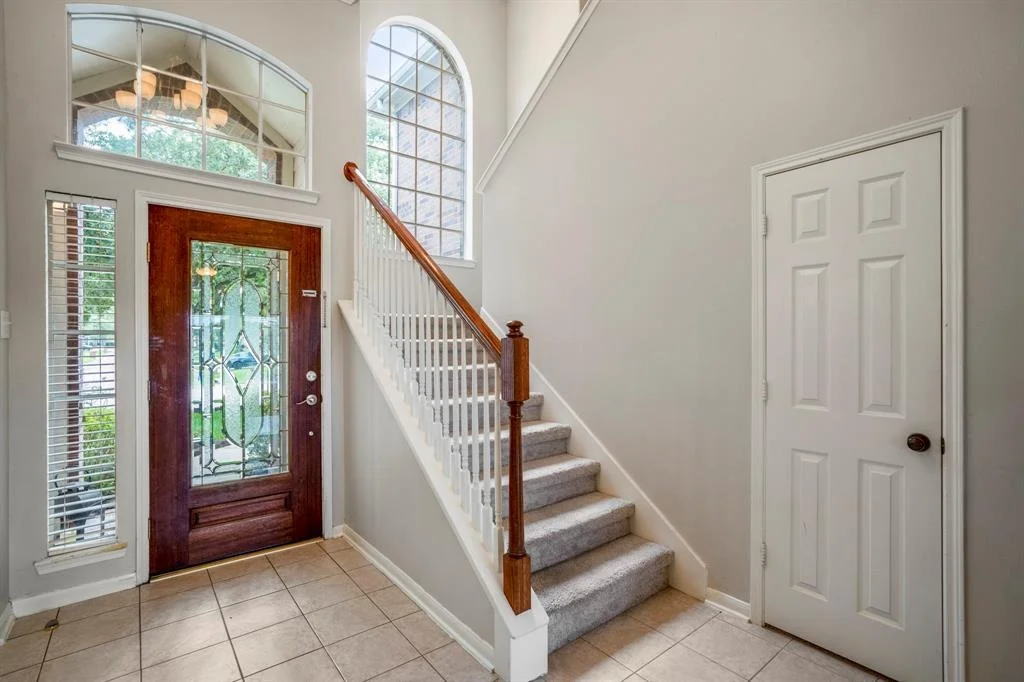 Photo of 5922 Skyhaven Lane