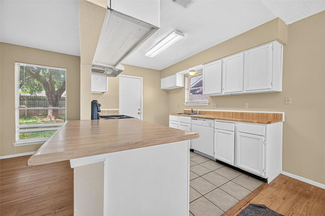 Photo of 18526 Lippizaner Drive