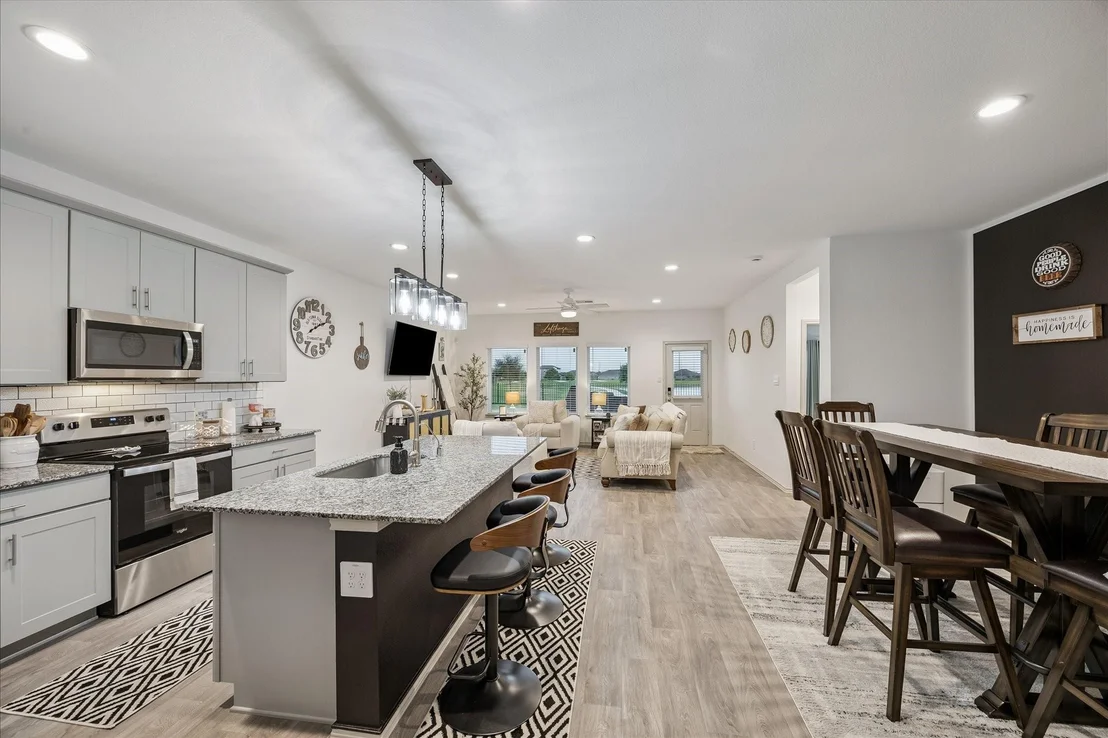 Photo of 1308 Redbud Lane
