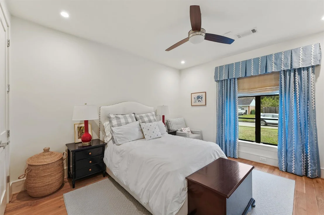 Photo of 2331 Haverhill Drive