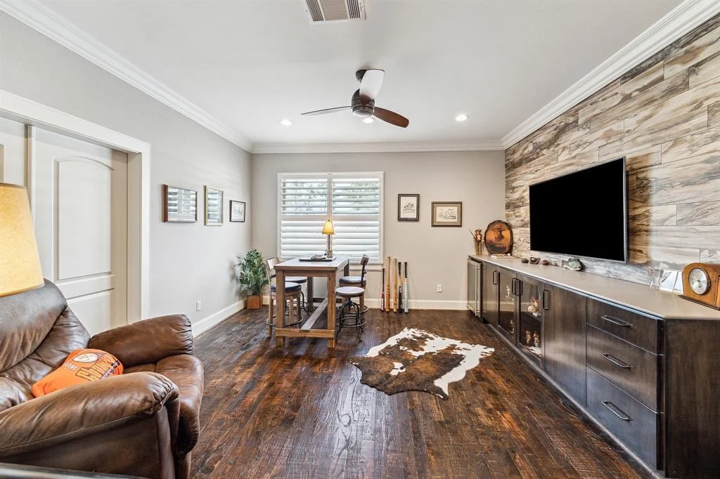 Photo of 16006 Broadwater Drive