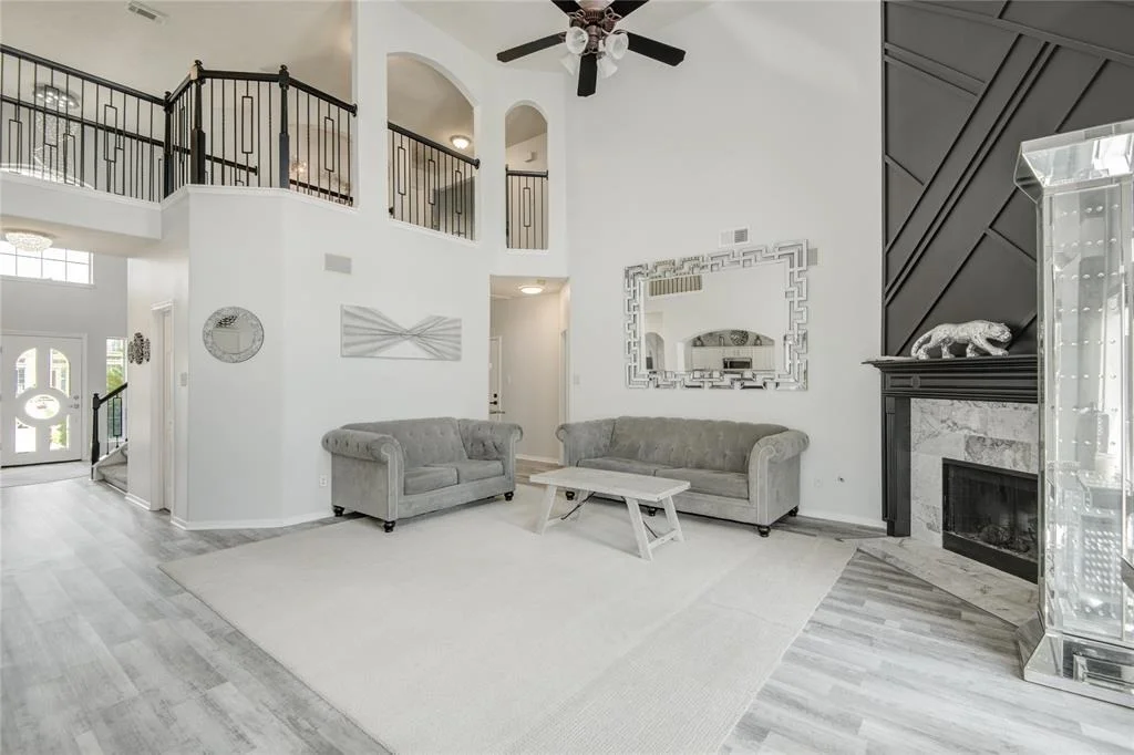 Photo of 2916 Eagle Lake Drive