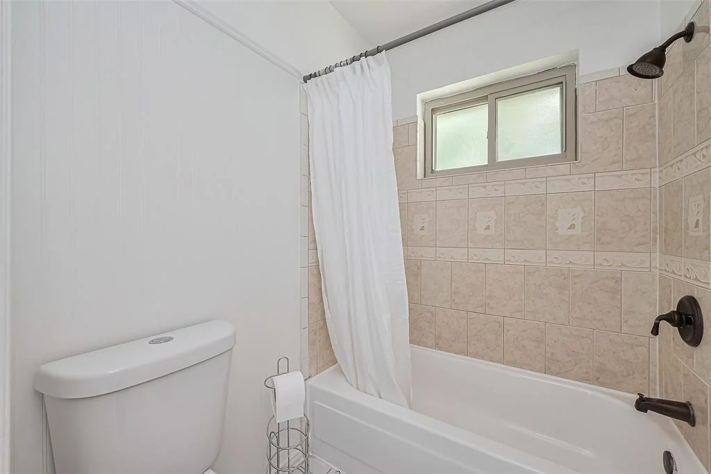 Photo of 7011 Maple Fox Drive