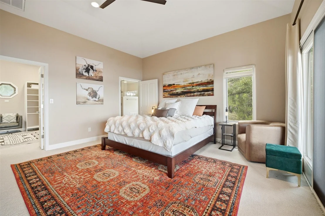 Photo of 6103 Lakeshore Drive