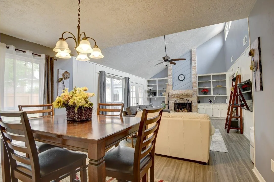 Photo of 25810 Fairbrook Lane