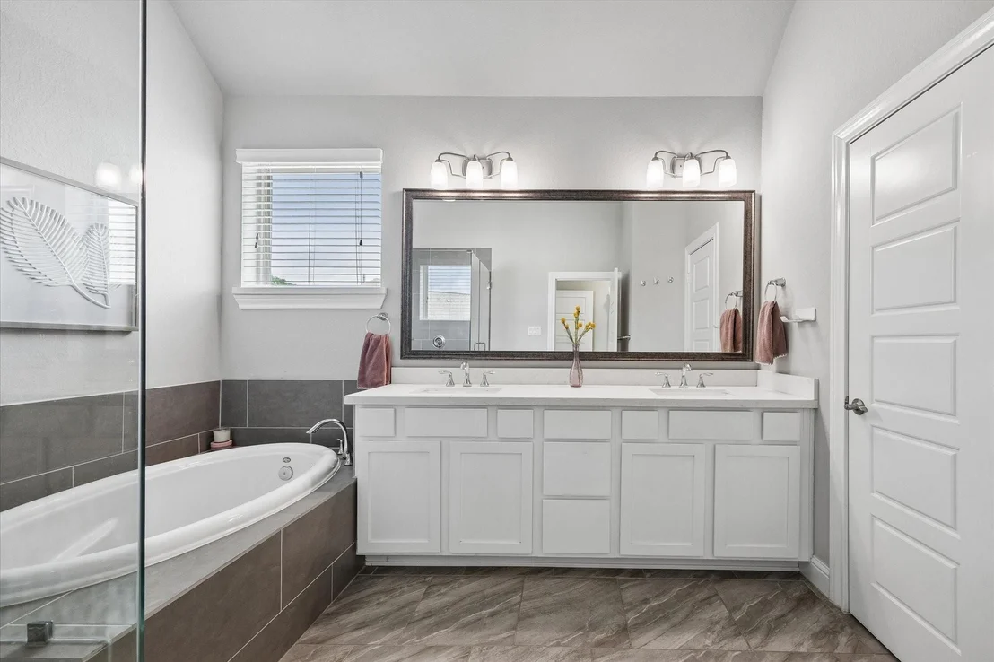 Photo of 1018 Shepherd Oaks Drive