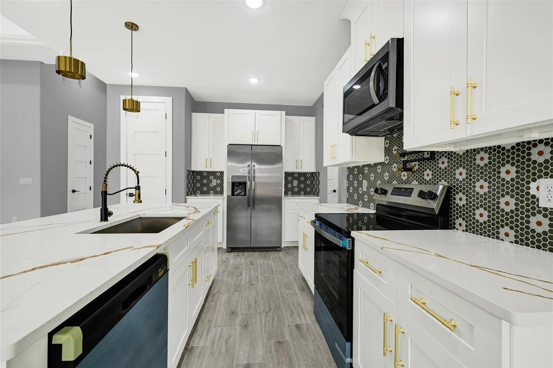 Photo of 515 Fairfax Lane